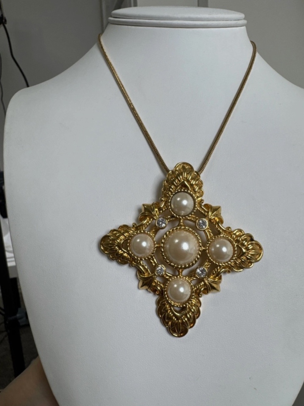 KJL Kenneth Jay Lane for Avon Faux Pearl Brooch Large Pendant Necklace